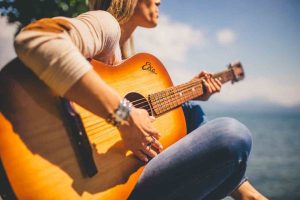 Read more about the article How Long Does It Take To Get Good At Guitar?